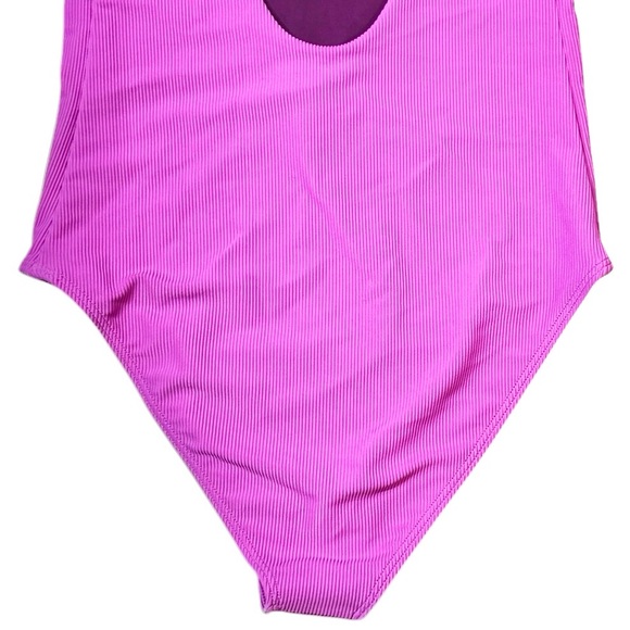 Beach Riot Reese Scoopback One-Piece Swimsuit - Picture 9 of 15